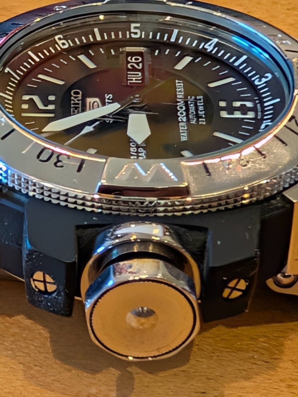 SEIKO 5 Men's Stainless Steel Black Dial Sports SKZ225 Automatic Watch - Picture 10 of 13